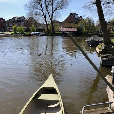 Вилла Gezellige Pipo Met Grote Schommel Aan Het Water Медемблик Экстерьер фото